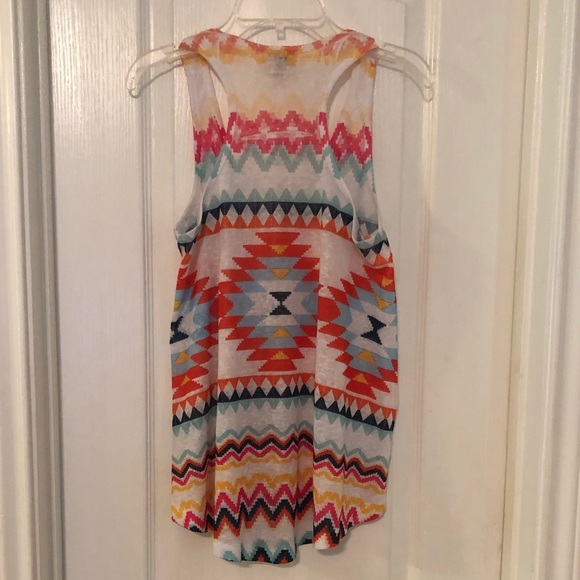 Daytrip Aztec Print Tank Top - Picture 5 of 8